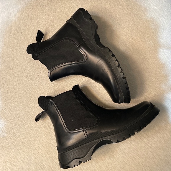 Prada Monolith Brushed Leather Chelsea Boots - Picture 4 of 6